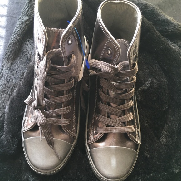 🕊Gray Qupid high tops - Picture 2 of 2